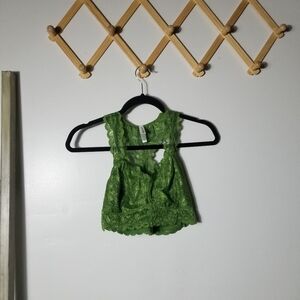 NWOT ZENANA OUTFITTERS WOMEN'S GREEN LACE BRALETTE SIZE LARGE